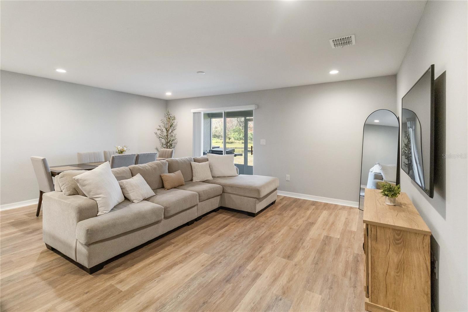 Image 3 of 27 For 2930 Fieldwood Circle