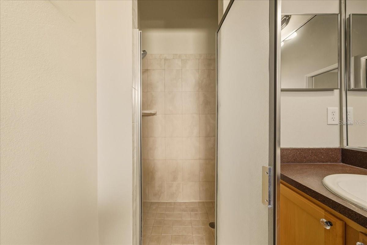 Image 19 of 31 For 20645-20647 Majestic Street