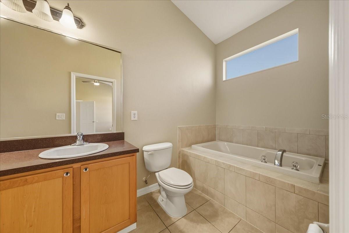 Image 20 of 31 For 20645-20647 Majestic Street