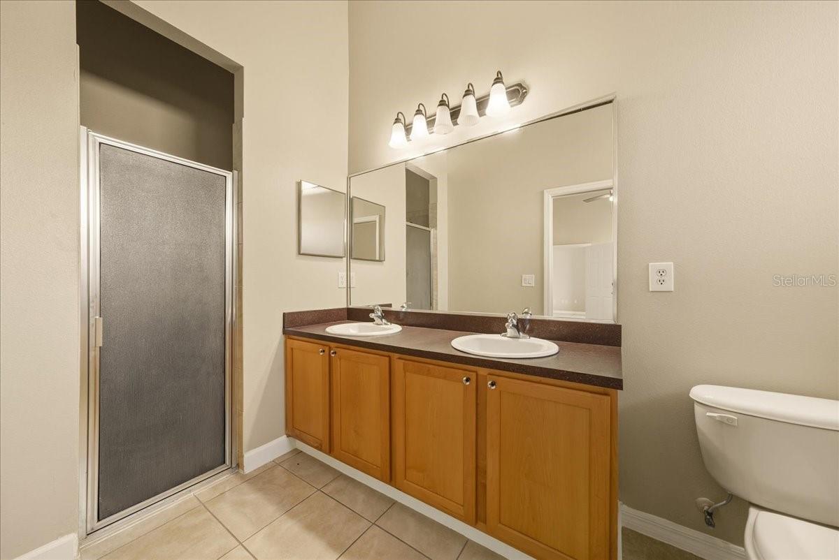 Image 21 of 31 For 20645-20647 Majestic Street