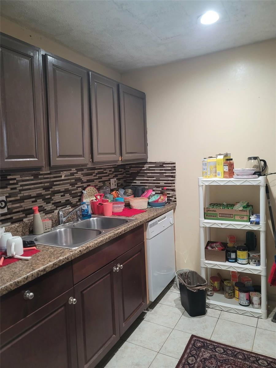 Image 15 of 36 For 4177 Flying Fortress Avenue