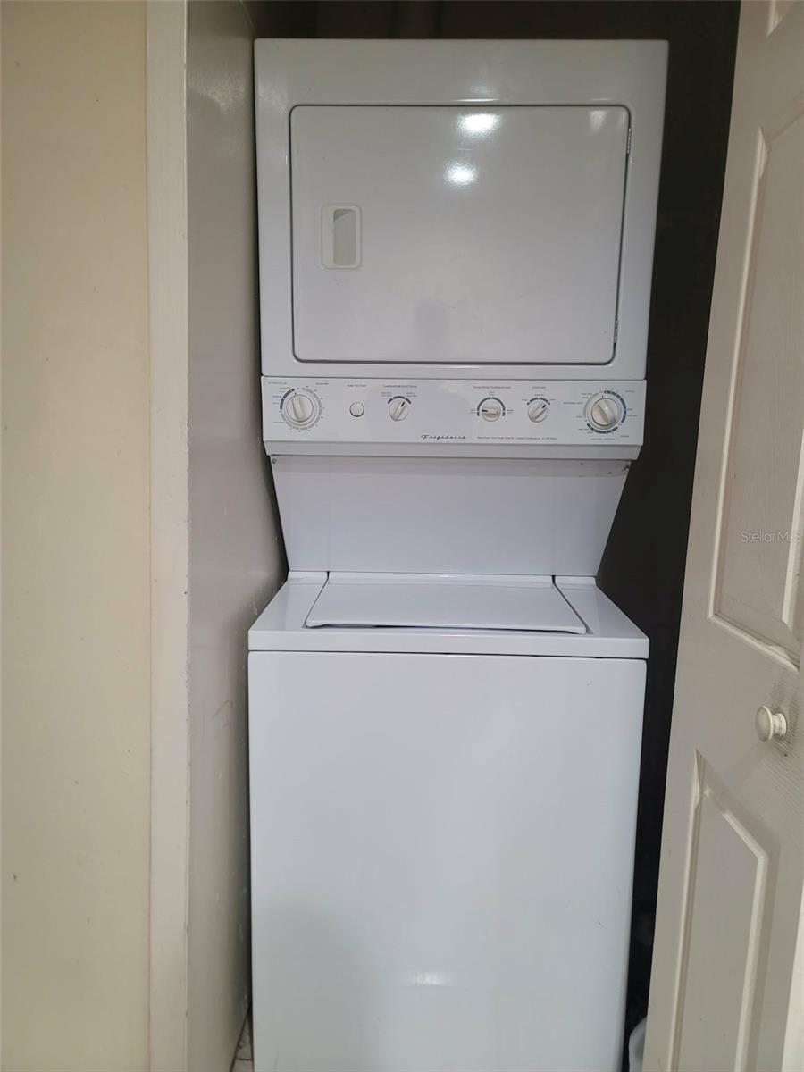 Image 28 of 36 For 4177 Flying Fortress Avenue