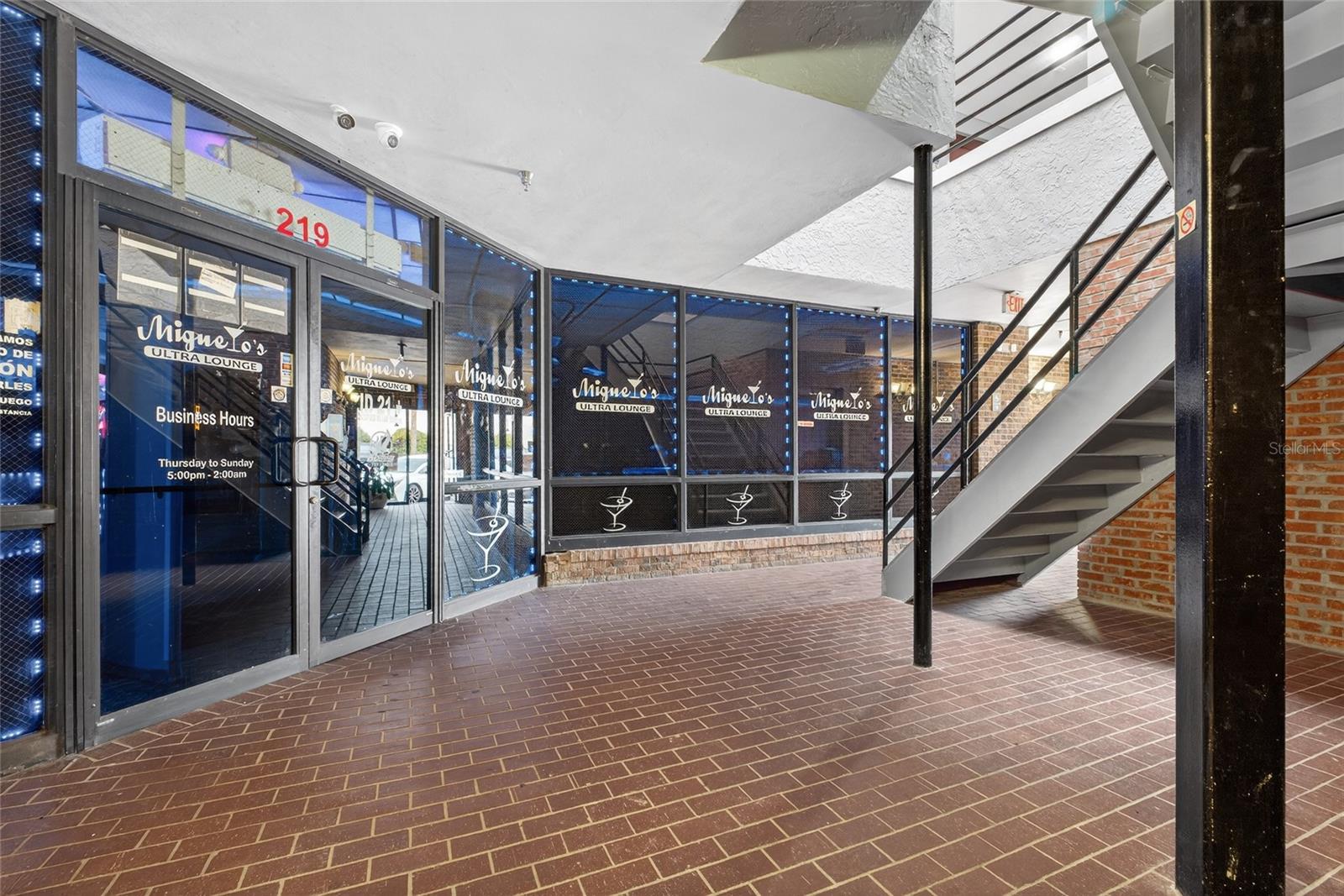 Image 10 of 20 For 219 Broadway