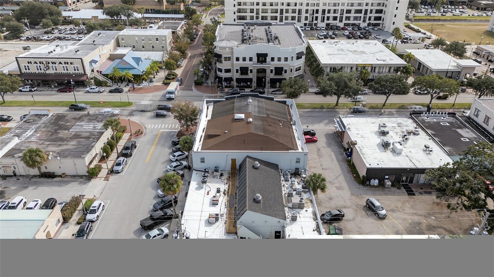 Image 4 of 20 For 219 Broadway