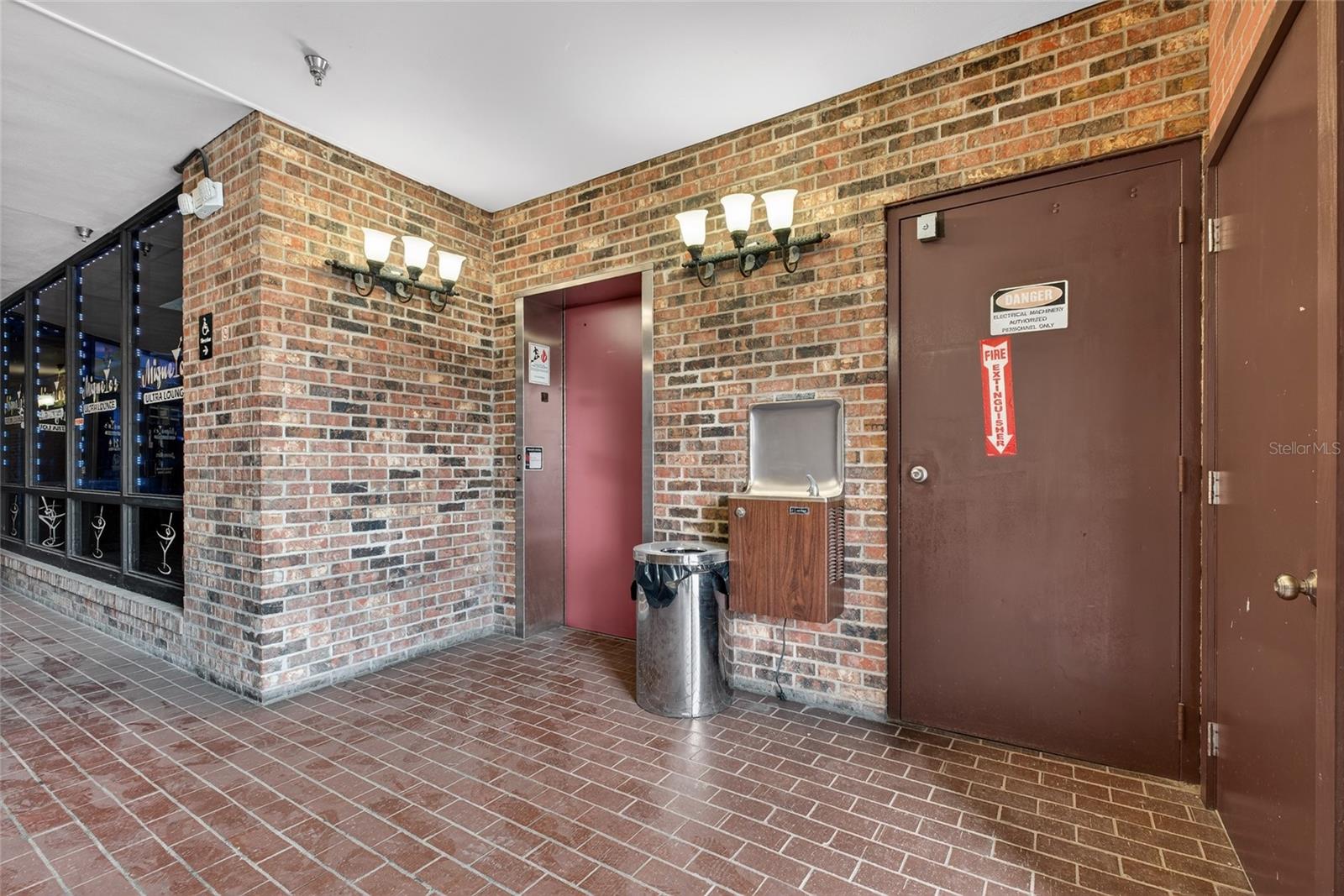 Image 7 of 20 For 219 Broadway