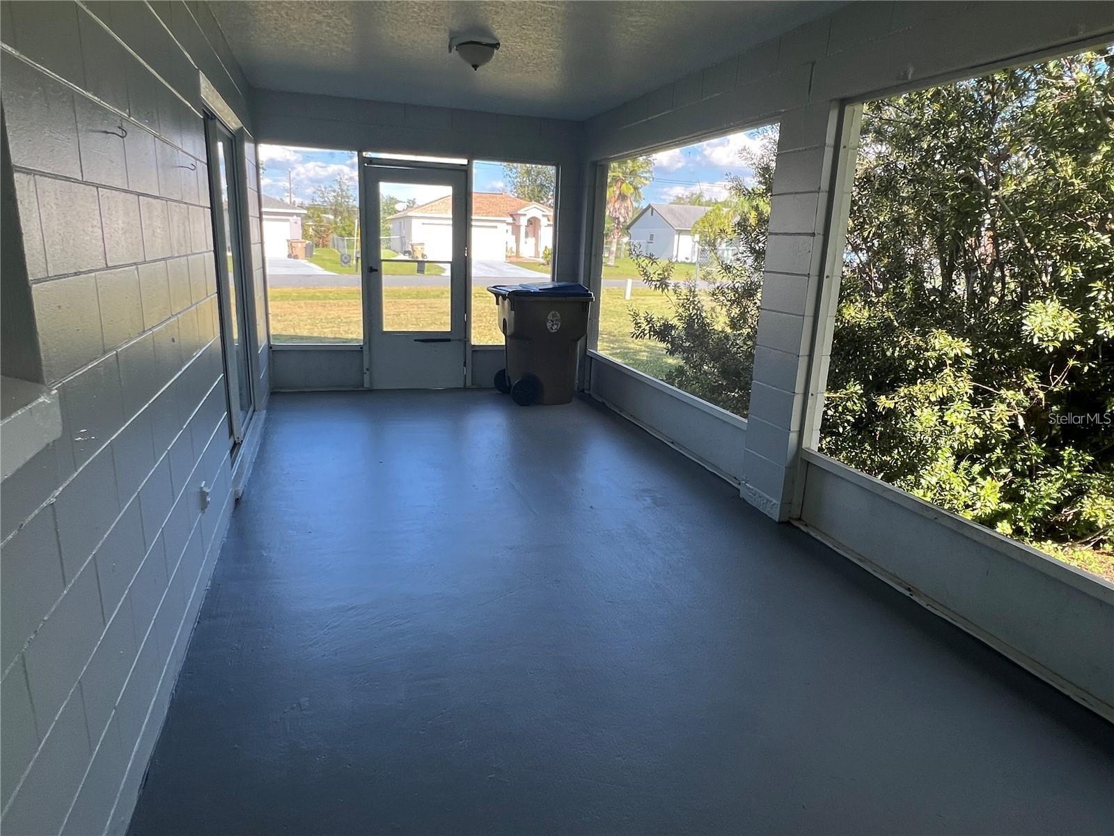 Image 11 of 16 For 270 Chadworth Drive