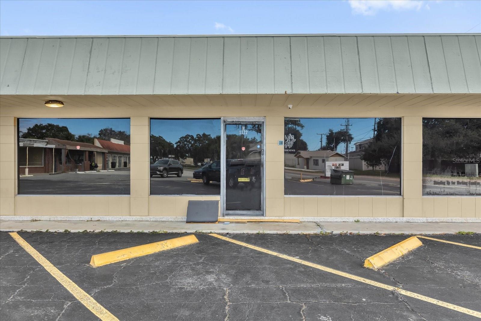 Image 17 of 23 For 1122 Lake Drive A-h