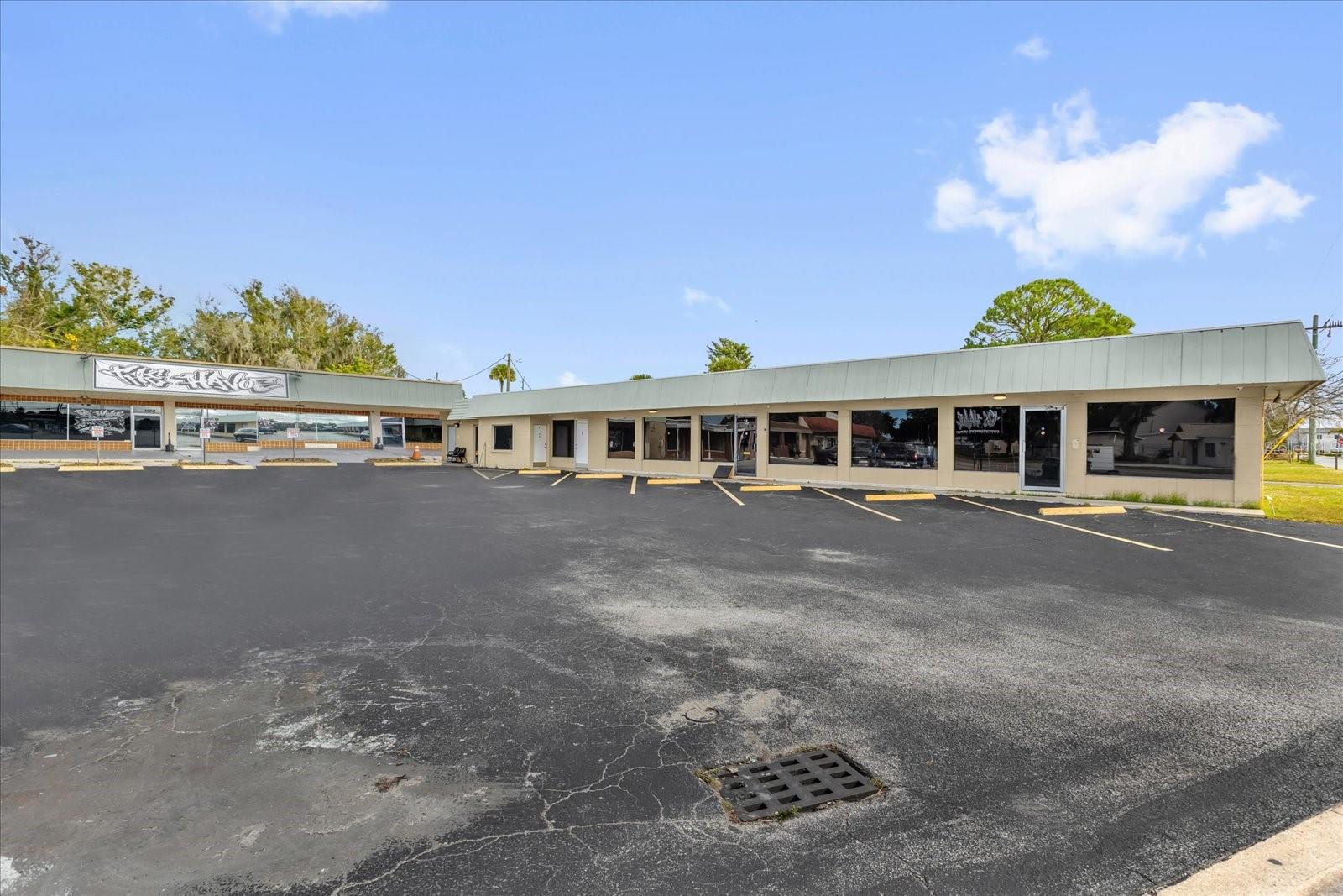 Image 3 of 23 For 1122 Lake Drive A-h