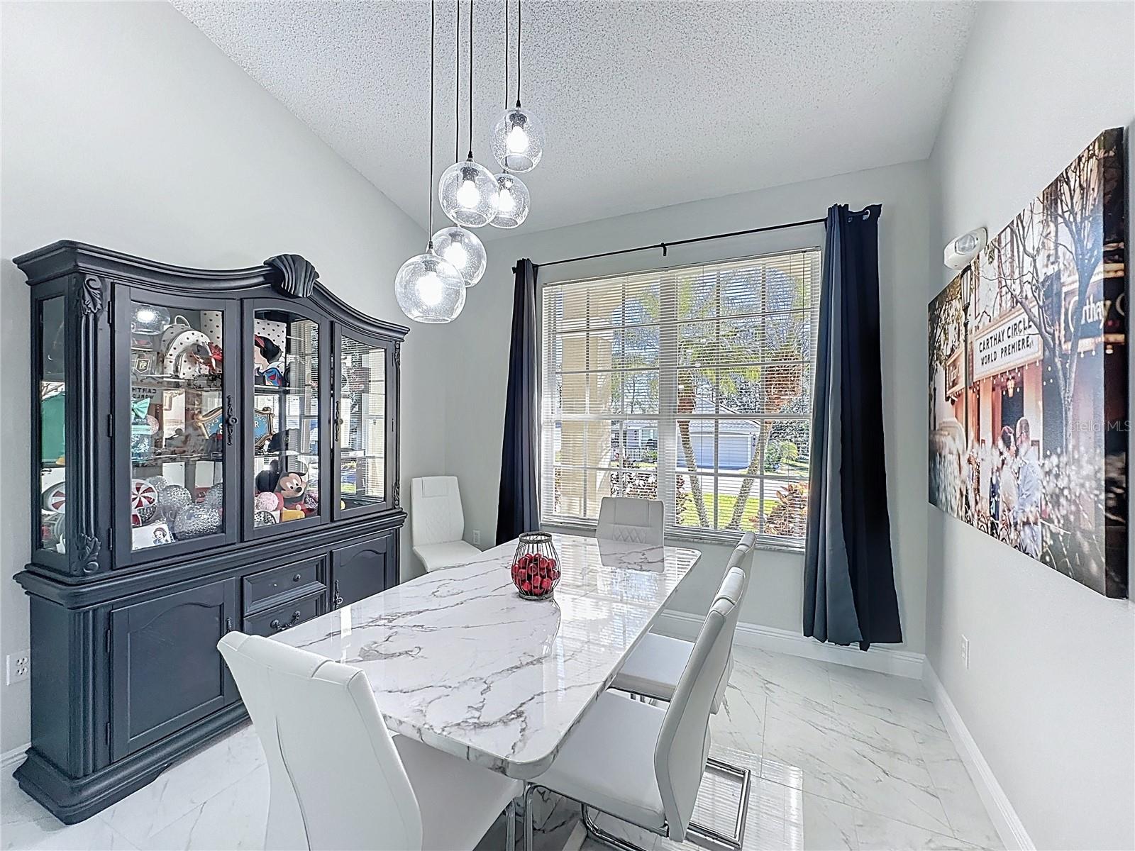 Image 18 of 97 For 1681 Waterview Loop