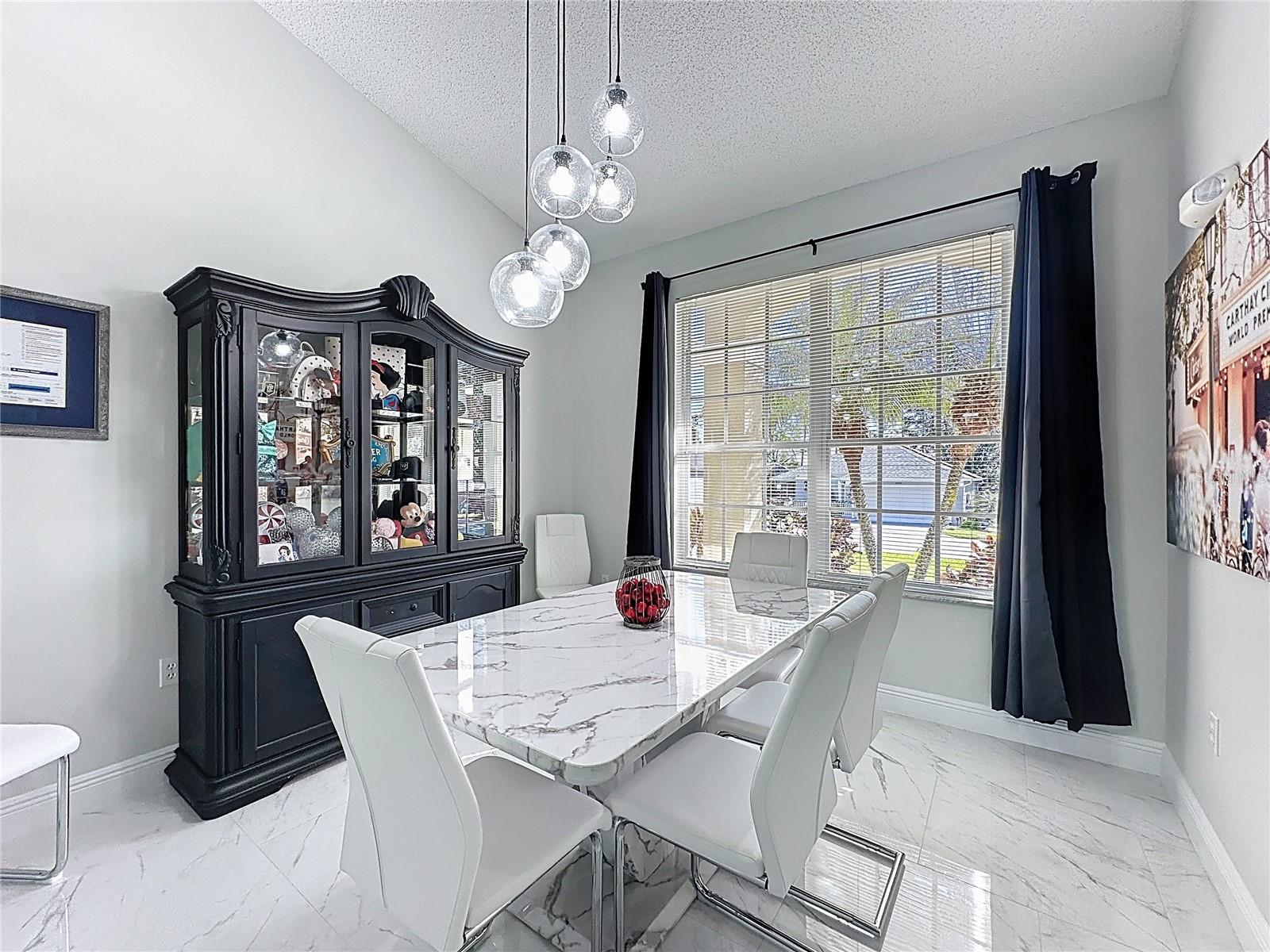 Image 22 of 97 For 1681 Waterview Loop