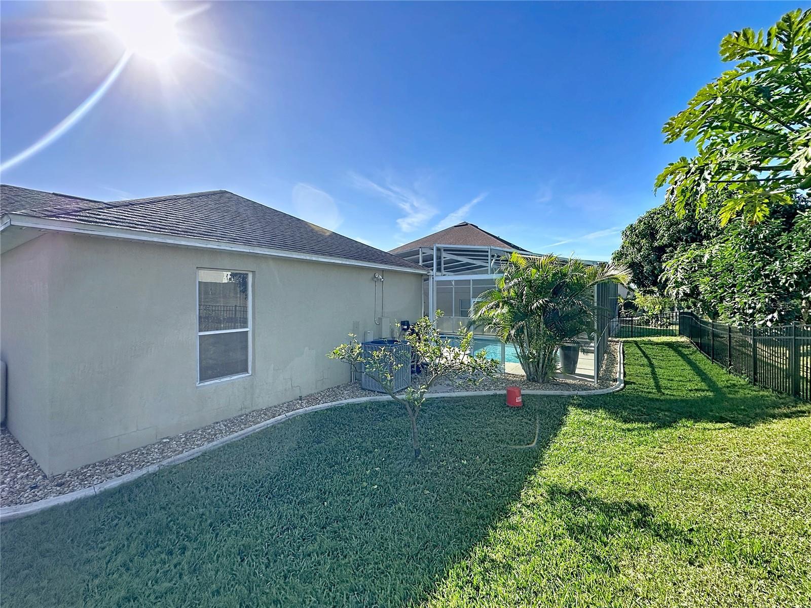 Image 34 of 97 For 1681 Waterview Loop