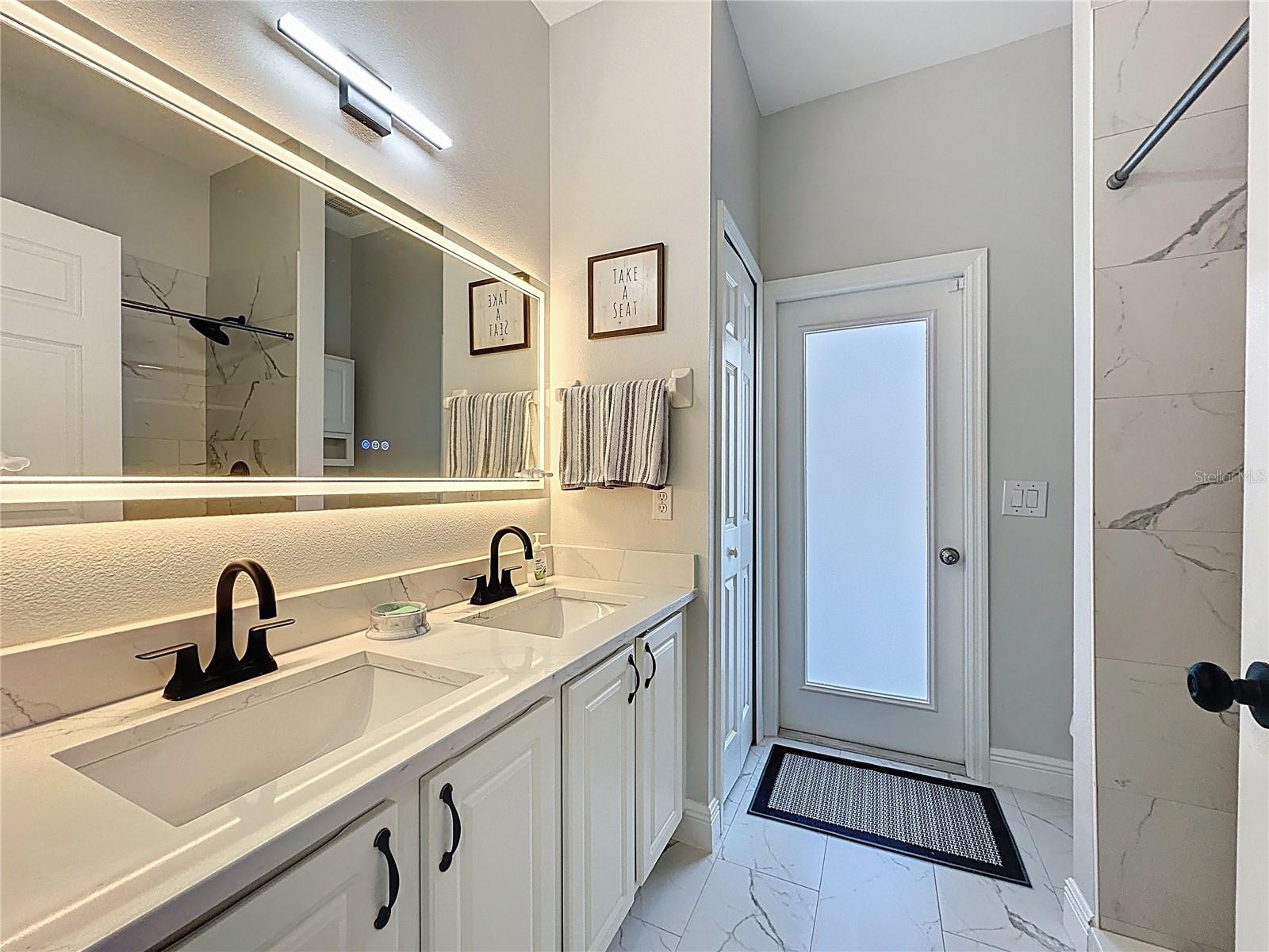 Image 44 of 97 For 1681 Waterview Loop