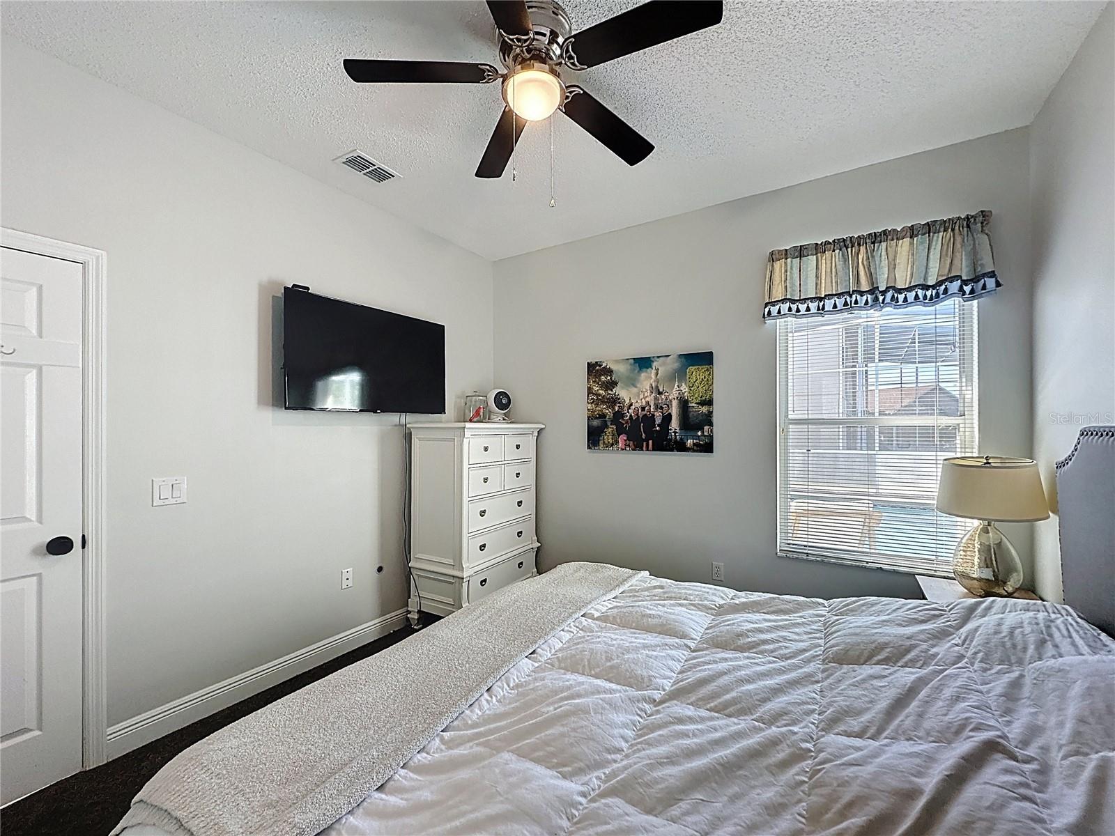 Image 48 of 97 For 1681 Waterview Loop