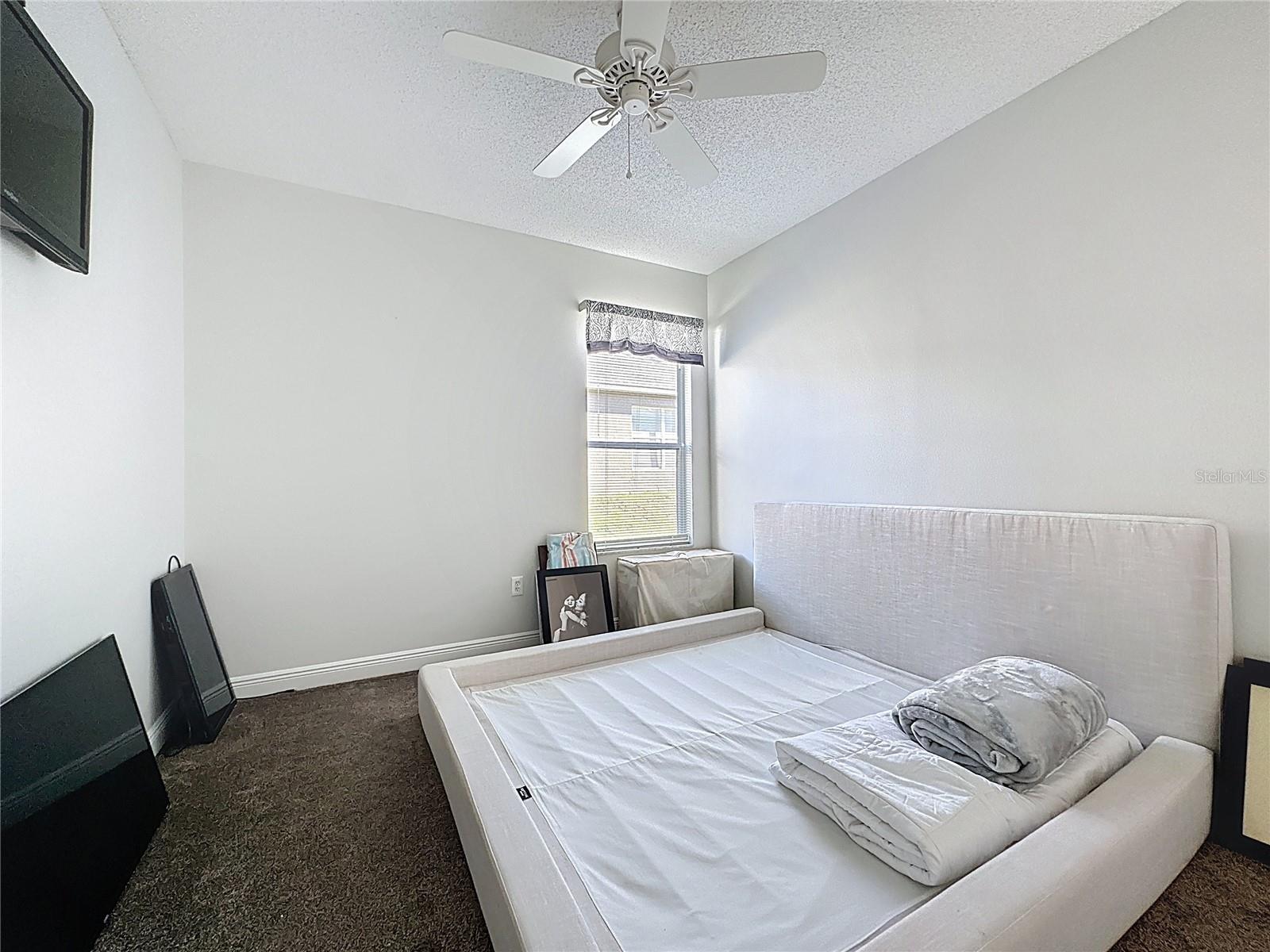 Image 52 of 97 For 1681 Waterview Loop