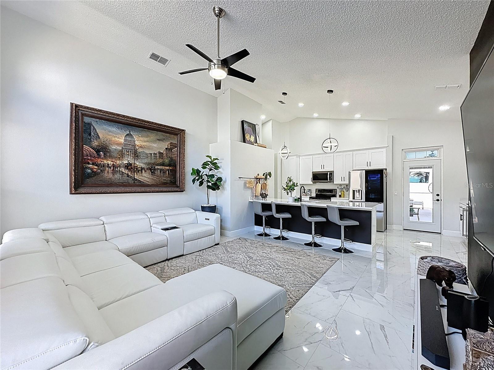 Image 7 of 97 For 1681 Waterview Loop