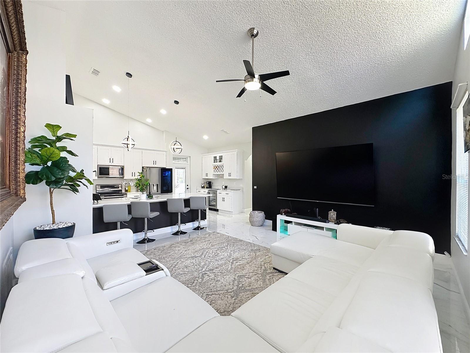 Image 8 of 97 For 1681 Waterview Loop