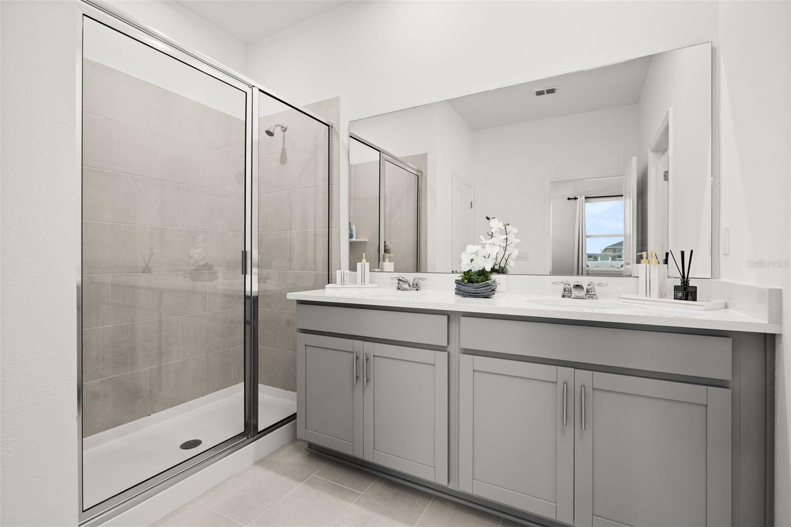 Image 30 of 47 For 1335 Normandy Drive