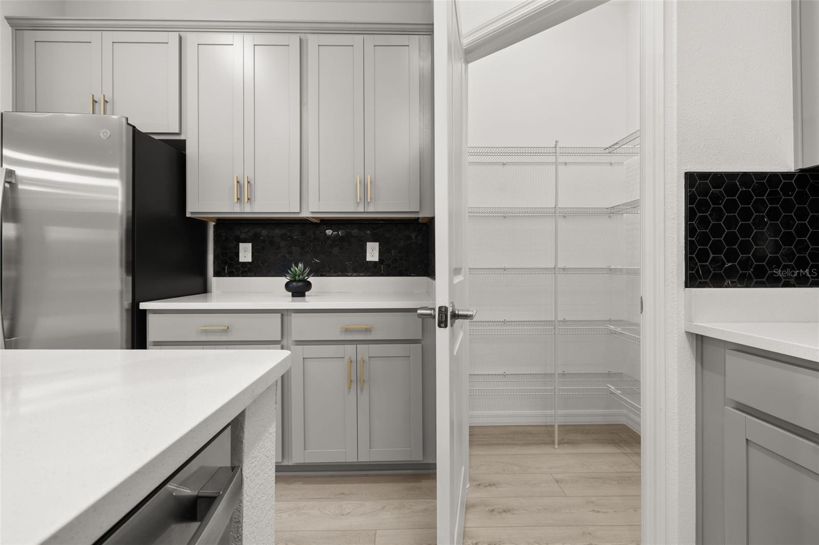 Image 9 of 47 For 1335 Normandy Drive