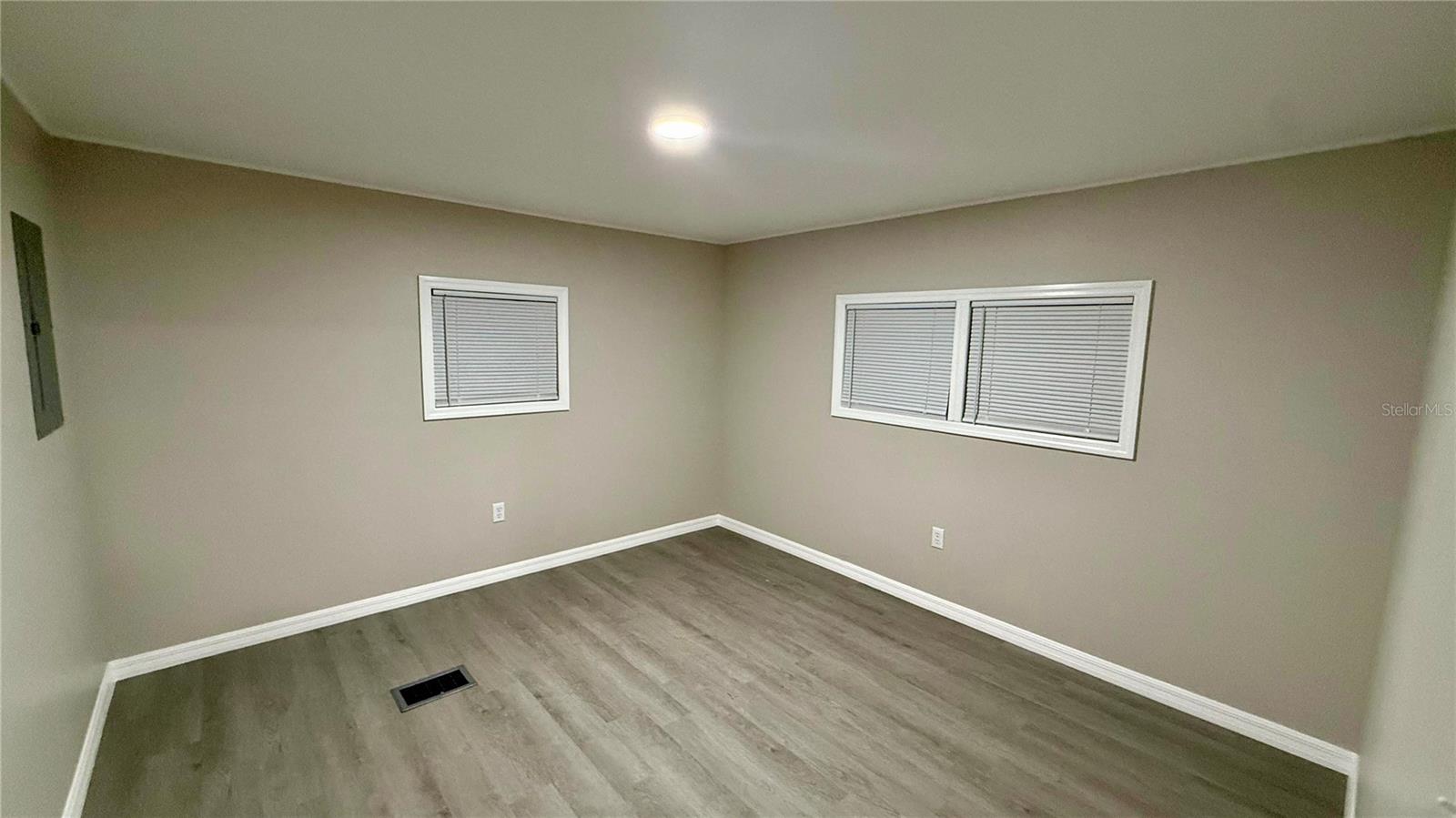 Image 5 of 12 For 4502 West Lane