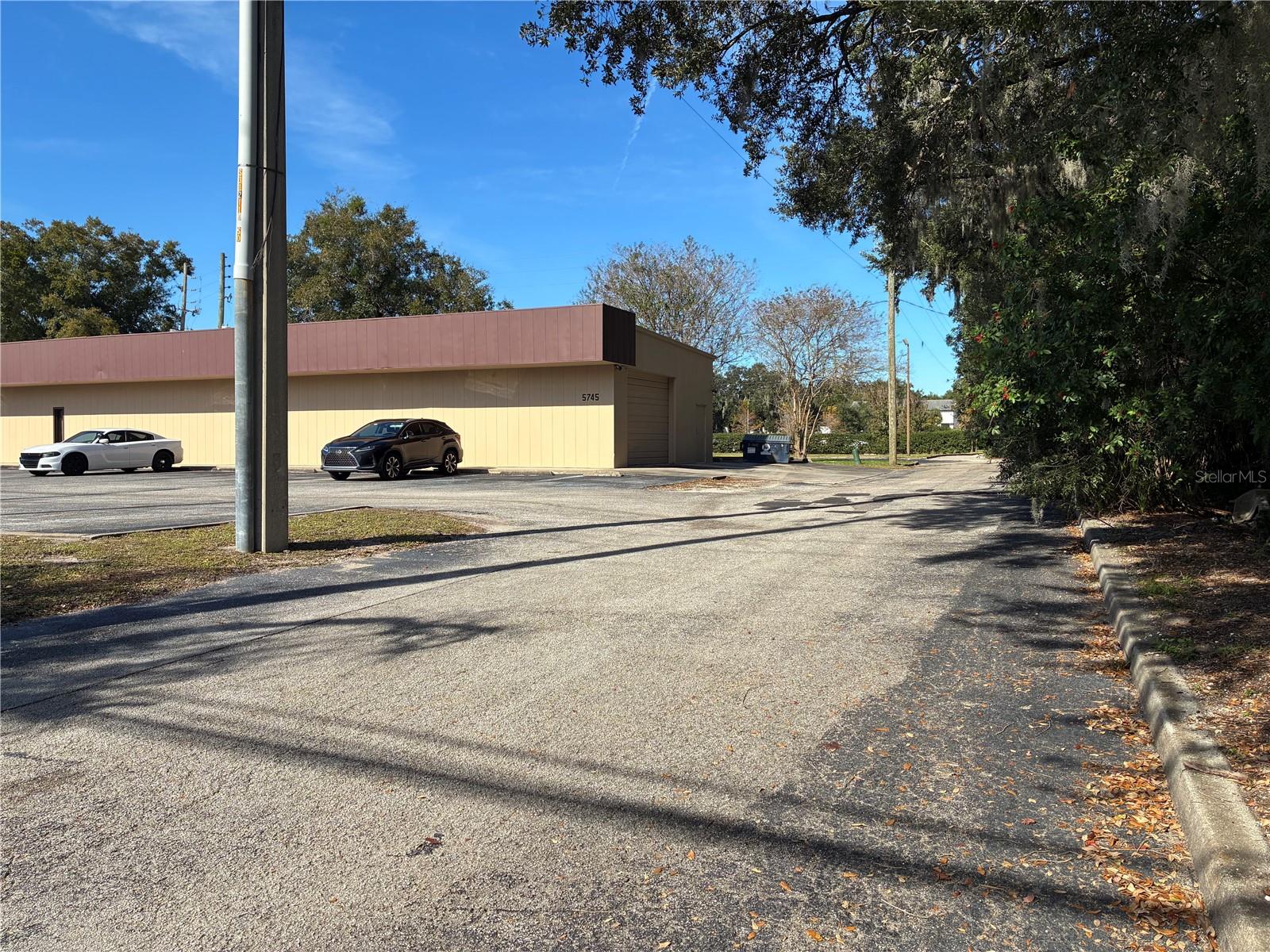 Image 4 of 13 For 5745 Pershing Avenue