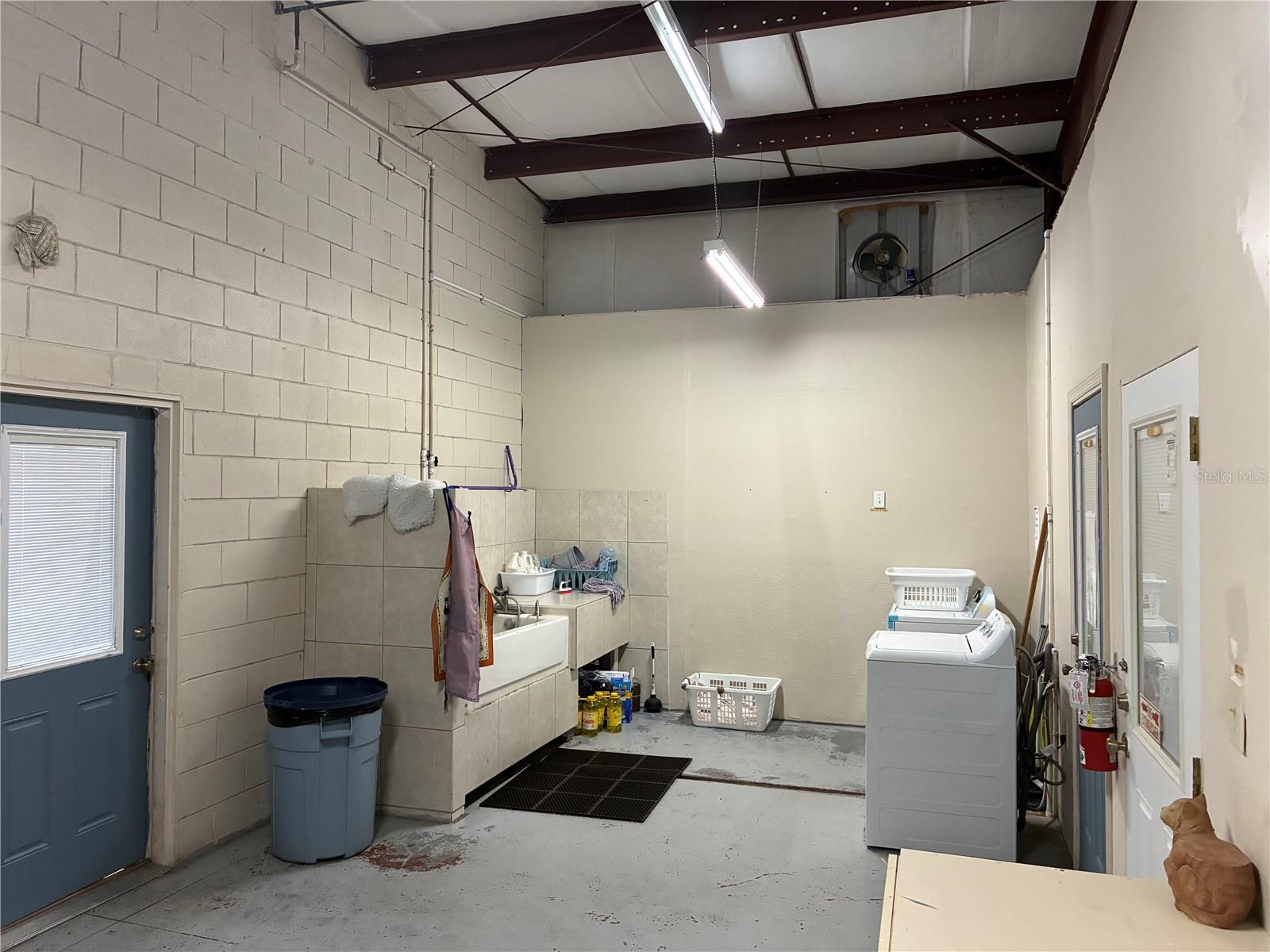 Image 8 of 13 For 5745 Pershing Avenue