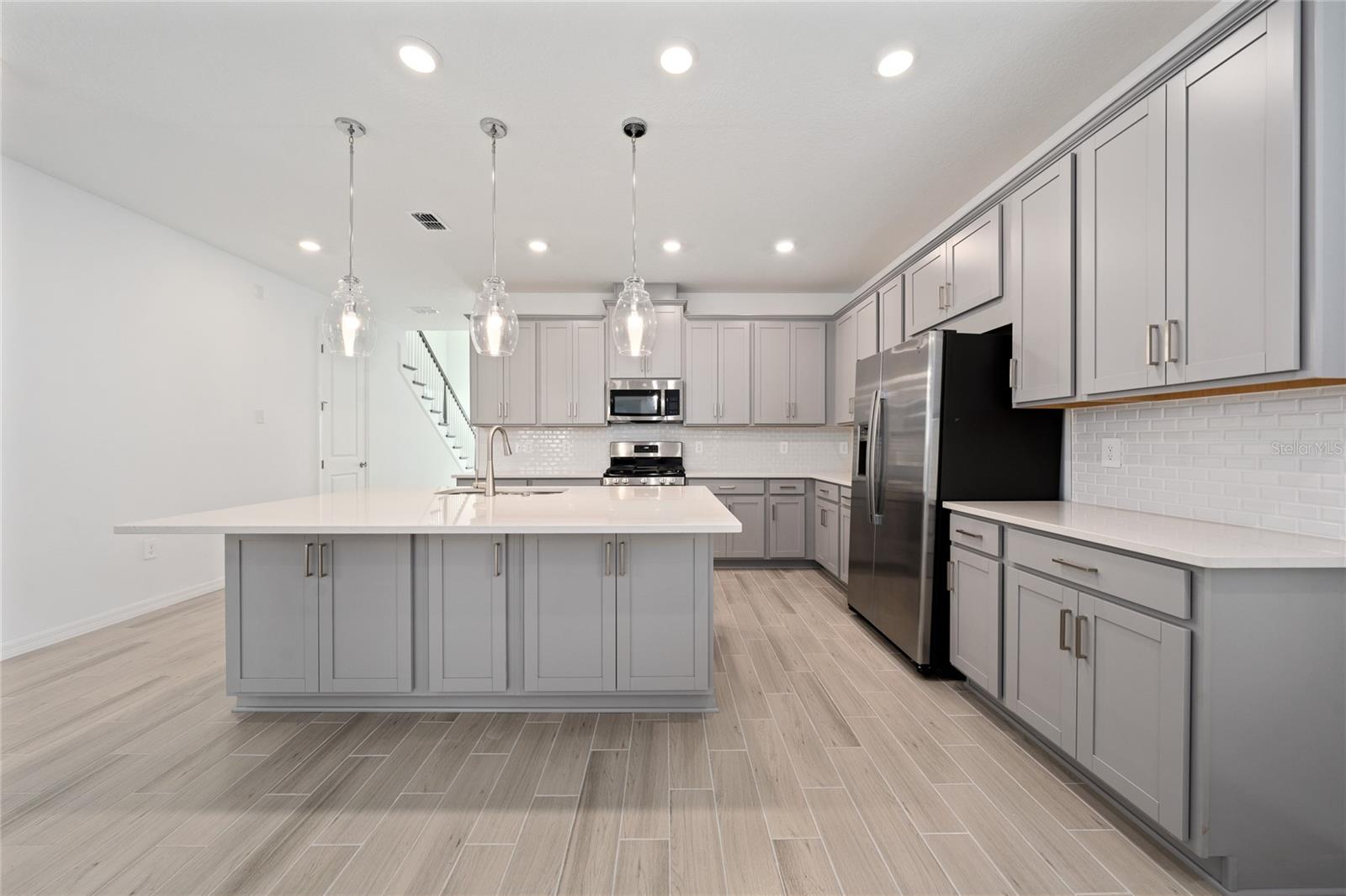 Image 6 of 35 For 5148 Goldfinch Drive