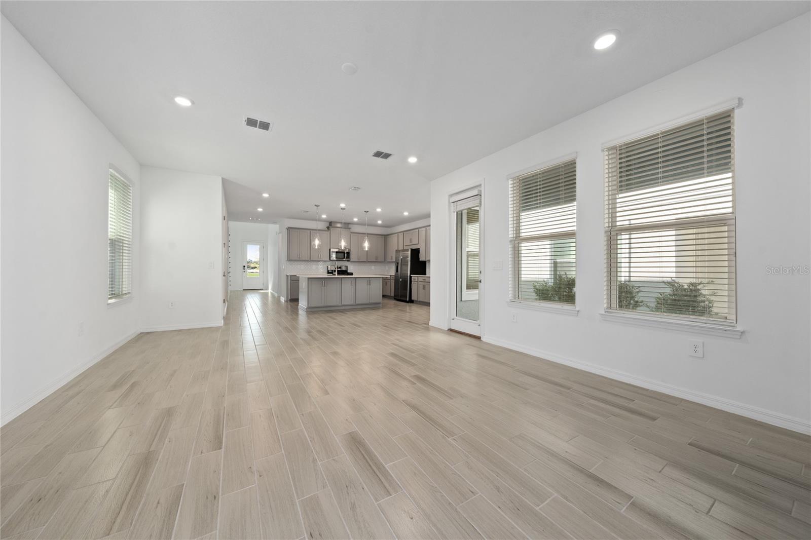 Image 9 of 35 For 5148 Goldfinch Drive