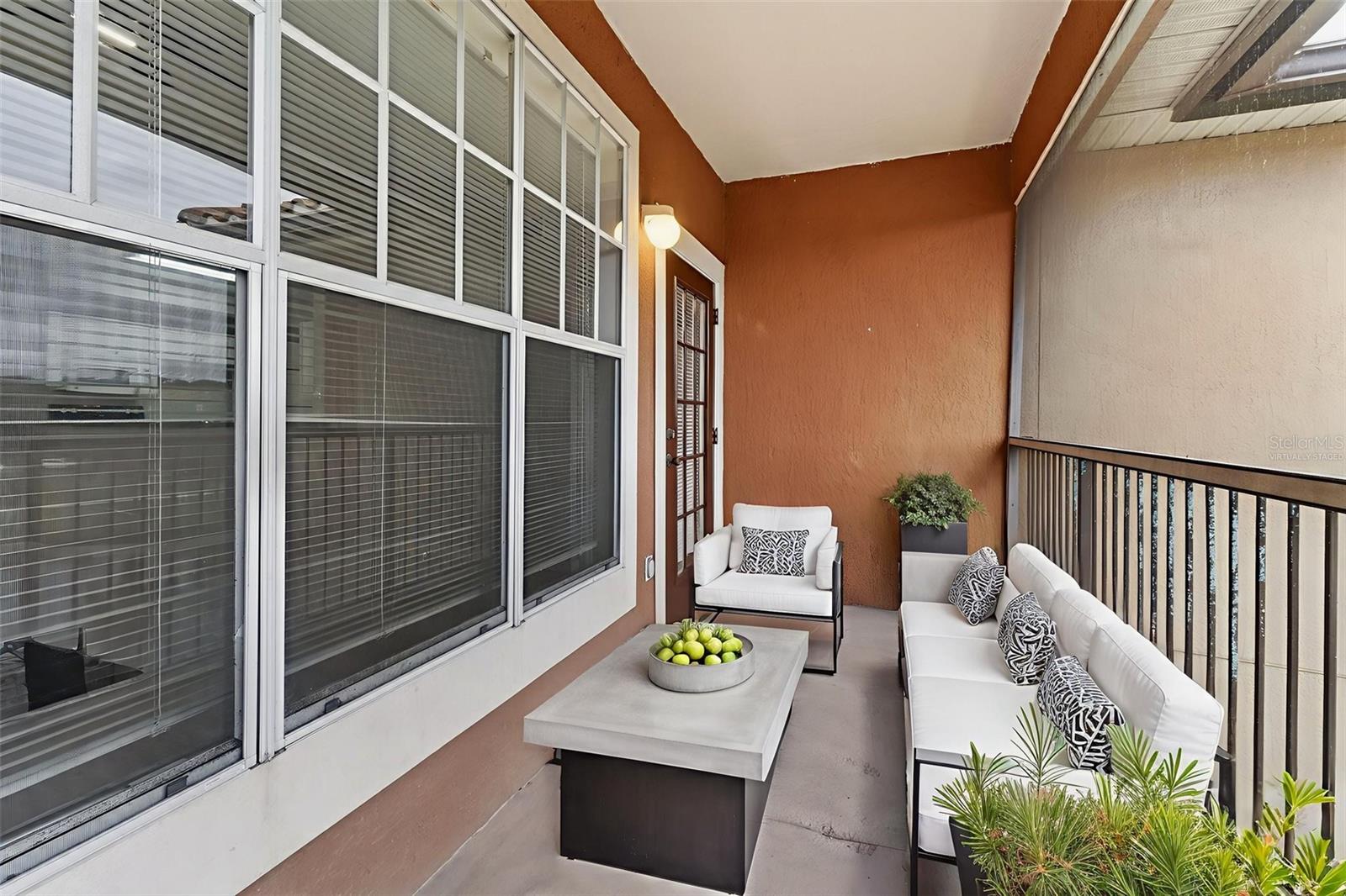 Image 54 of 94 For 5572 Metrowest Boulevard 304