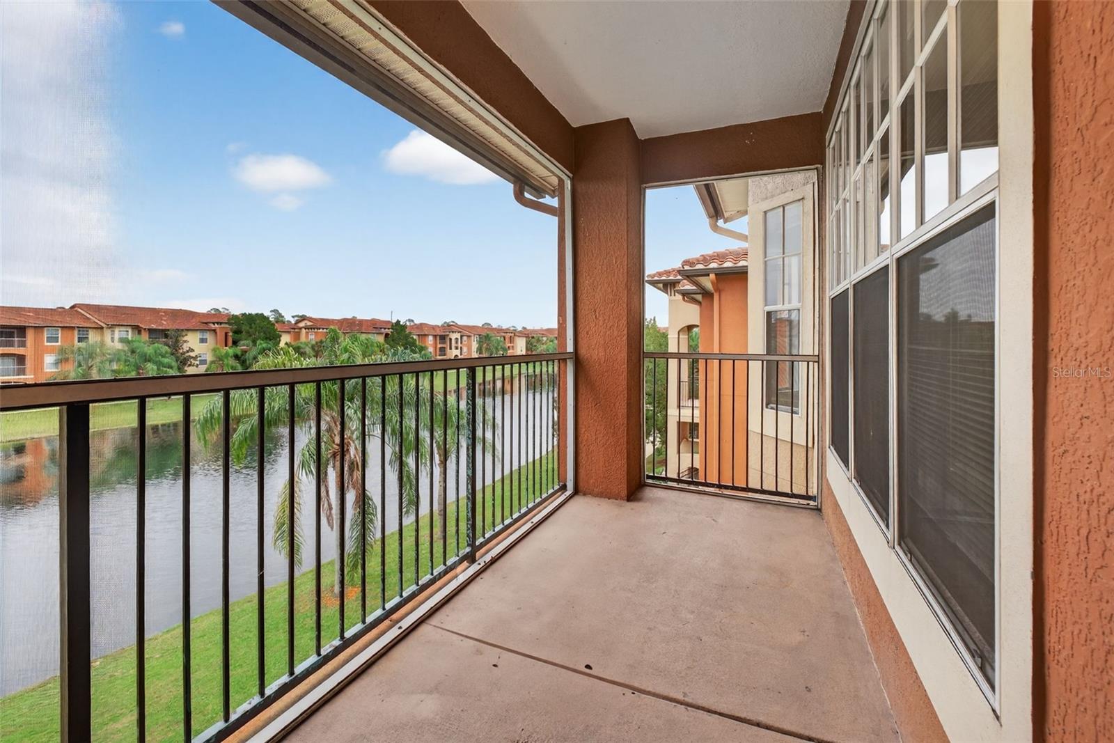 Image 58 of 94 For 5572 Metrowest Boulevard 304