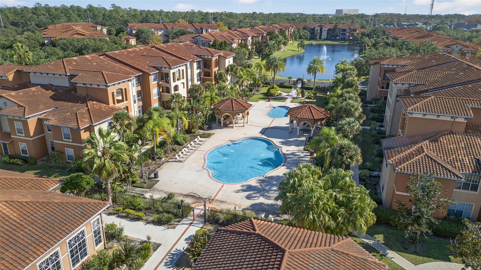 Image 60 of 94 For 5572 Metrowest Boulevard 304