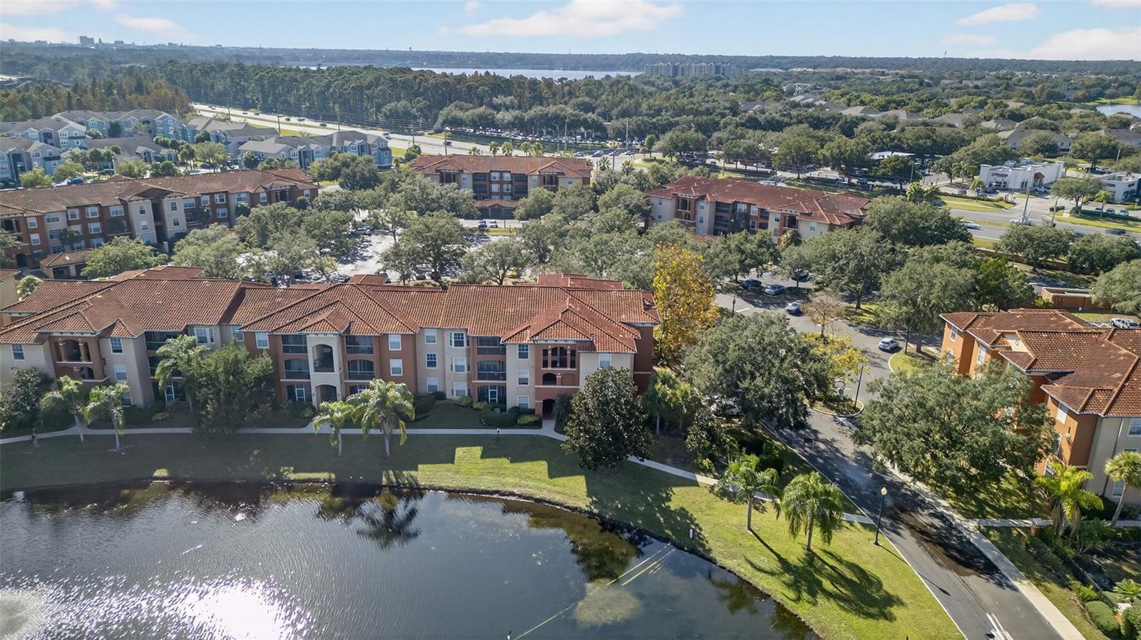 Image 69 of 94 For 5572 Metrowest Boulevard 304