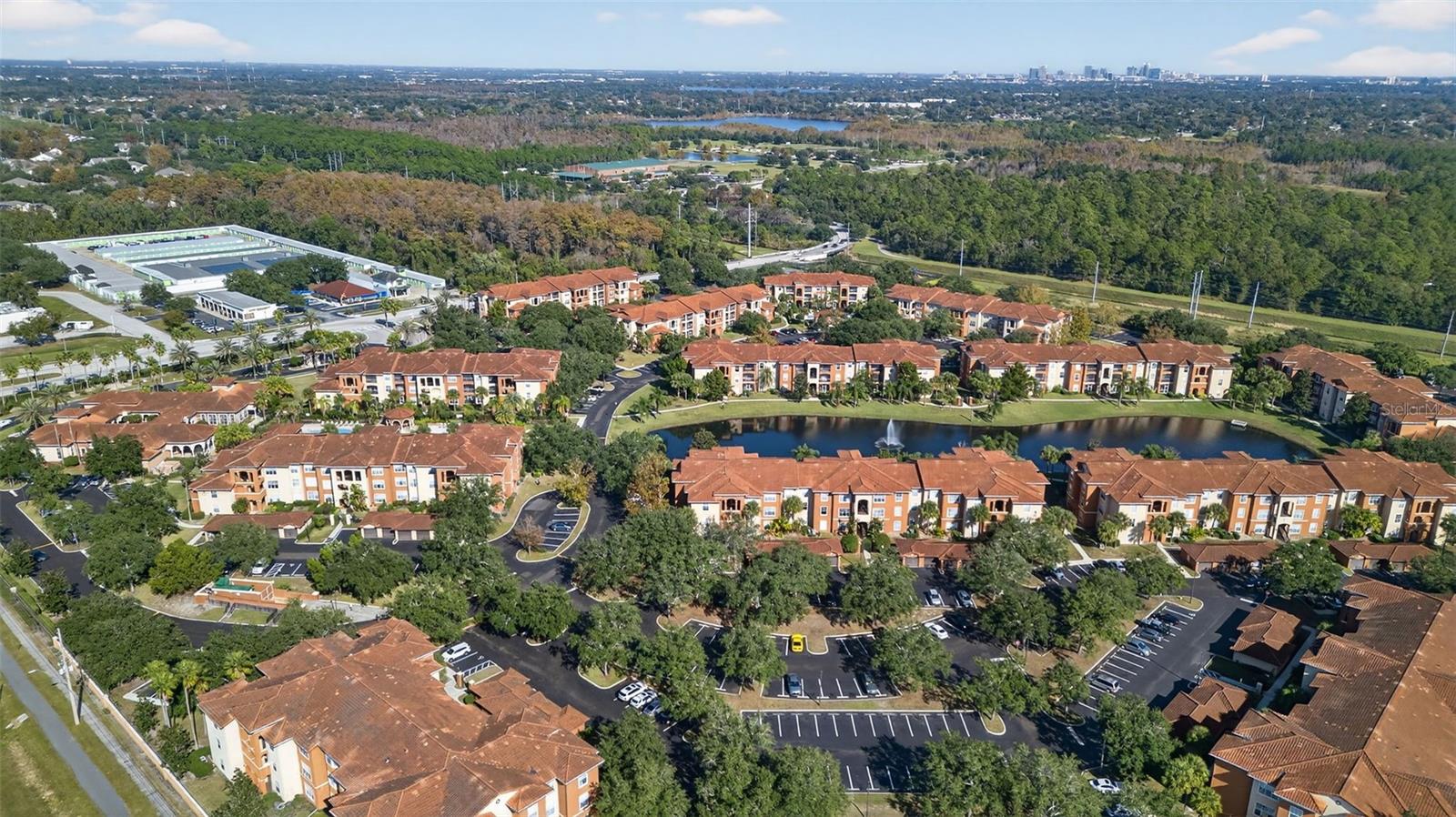 Image 75 of 94 For 5572 Metrowest Boulevard 304