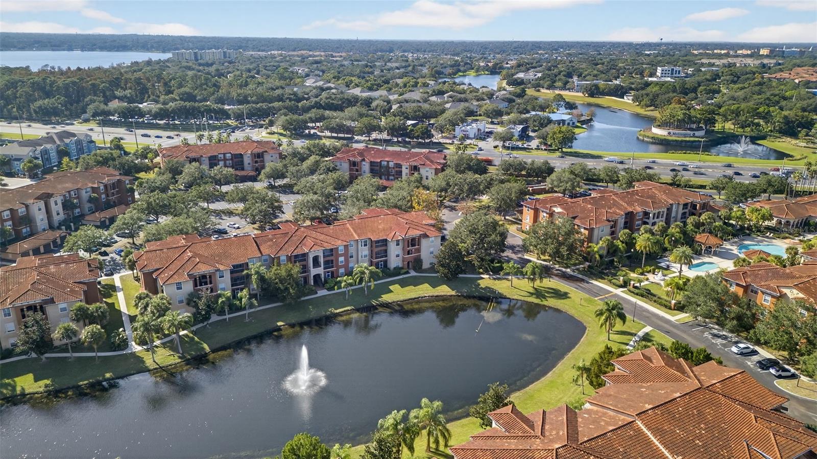 Image 85 of 94 For 5572 Metrowest Boulevard 304