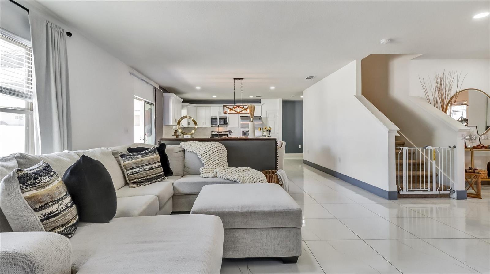 Image 10 of 30 For 623 Citrus Isle Boulevard