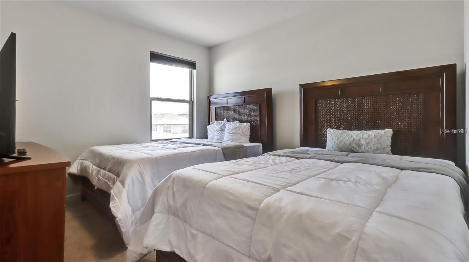 Image 23 of 30 For 623 Citrus Isle Boulevard