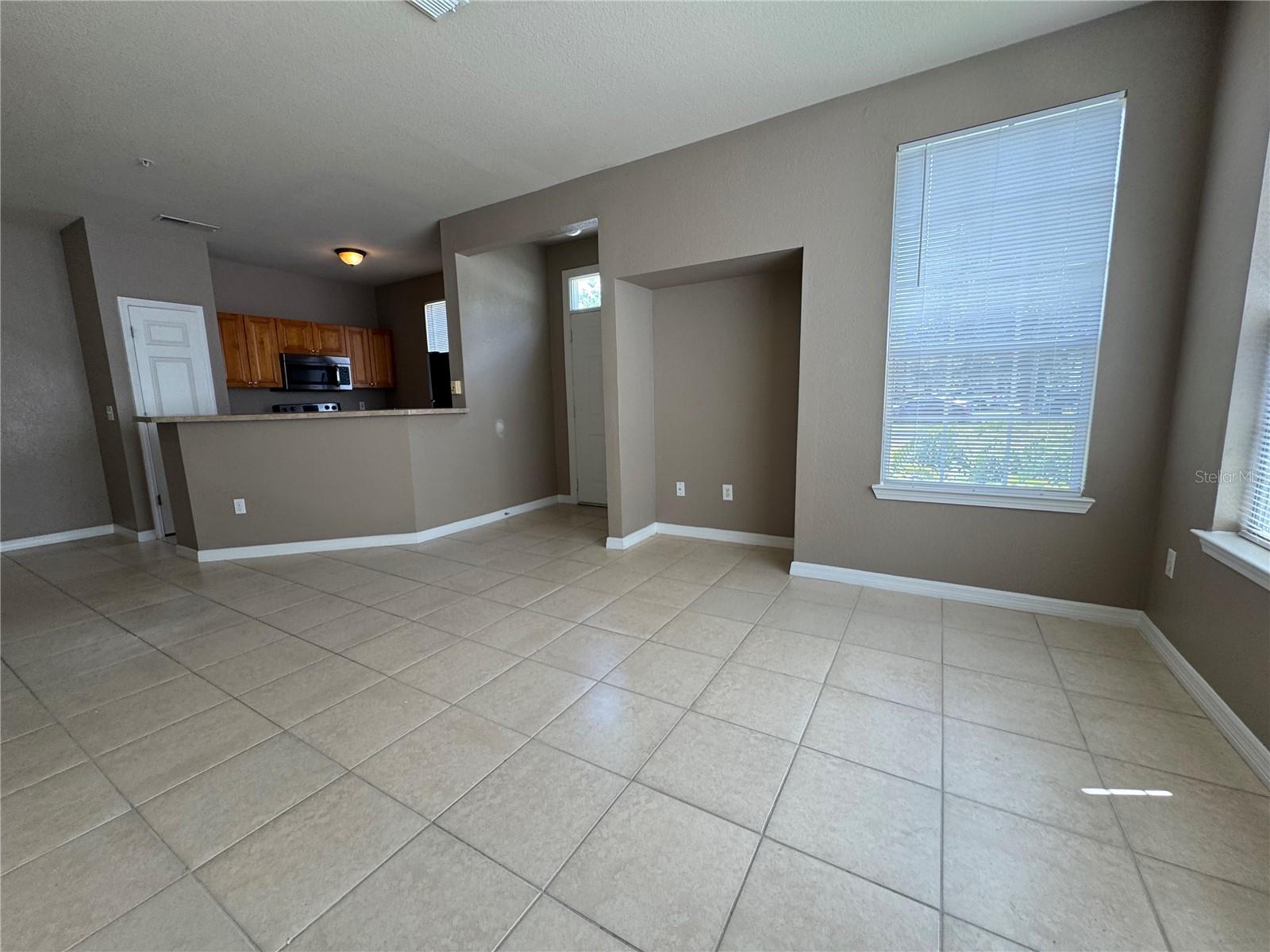 Image 3 of 14 For 9061 Lee Vista Boulevard 1306