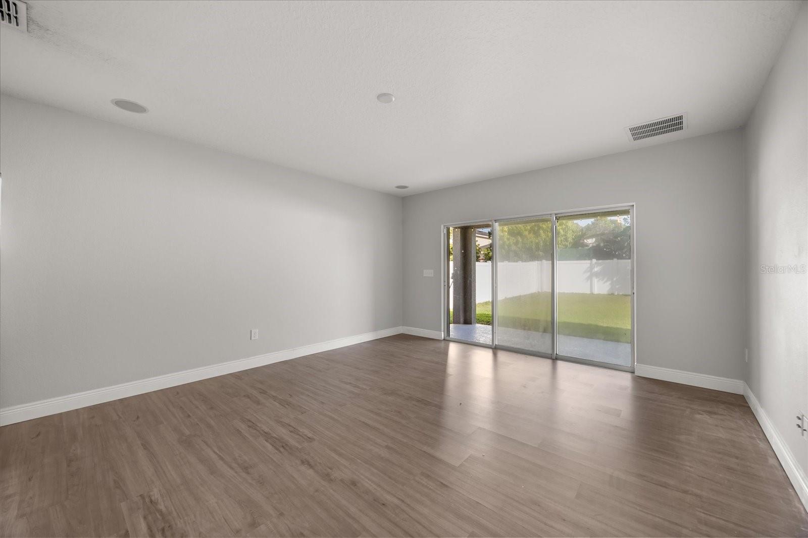 Image 11 of 24 For 10740 Clover Walk Drive