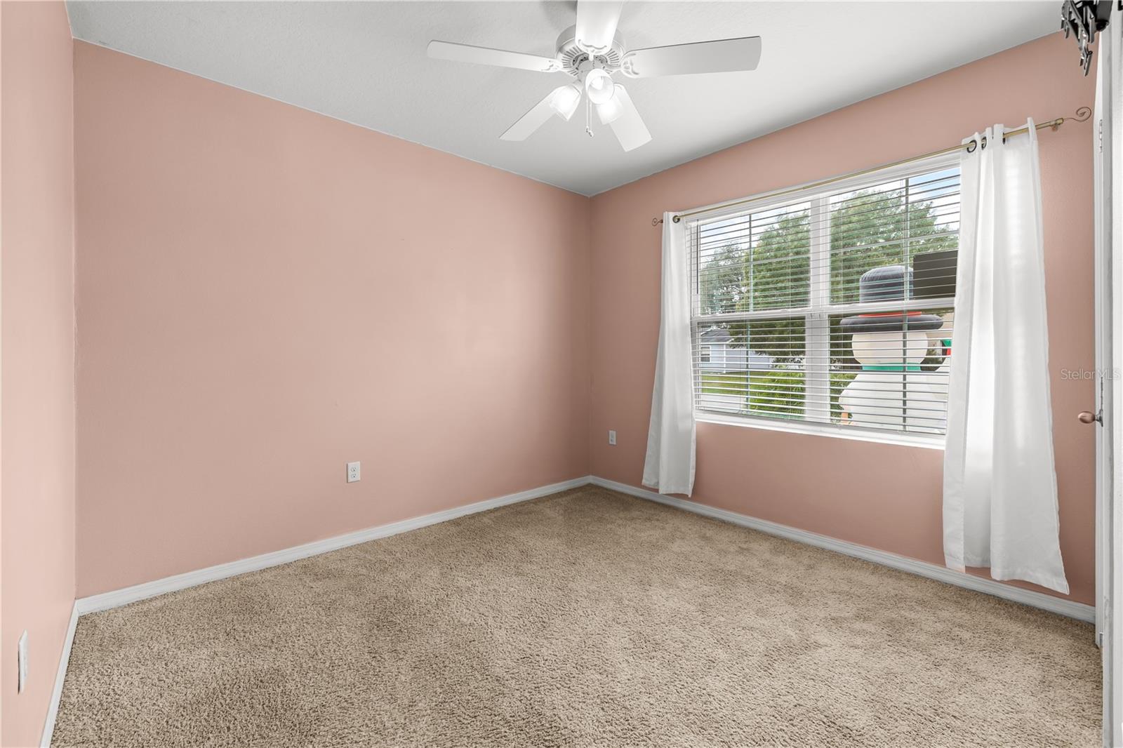 Image 11 of 22 For 415 Francisco Way