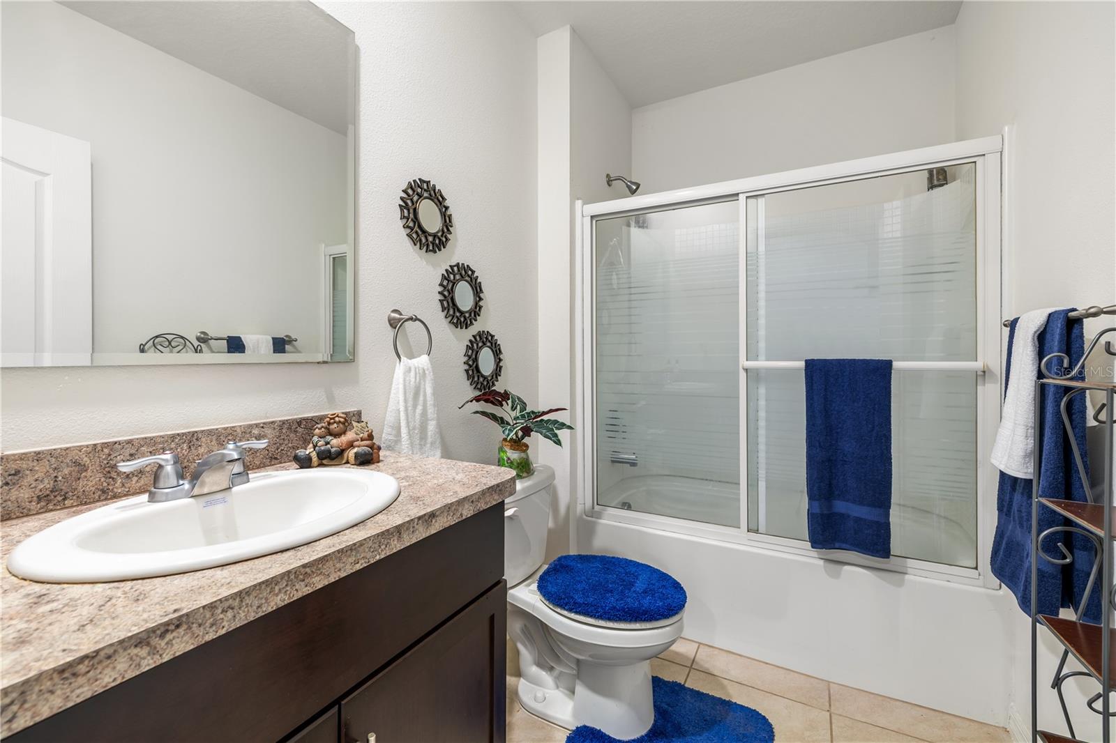 Image 9 of 22 For 415 Francisco Way