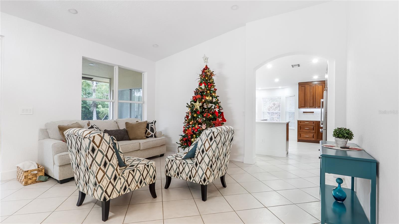 Image 11 of 40 For 132 Chestnut Circle