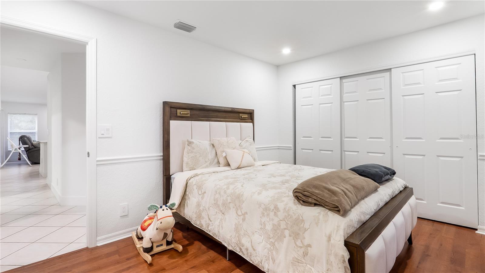 Image 24 of 40 For 132 Chestnut Circle