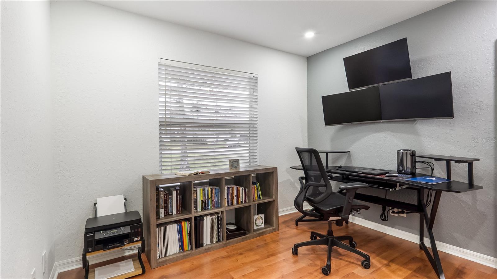 Image 26 of 40 For 132 Chestnut Circle