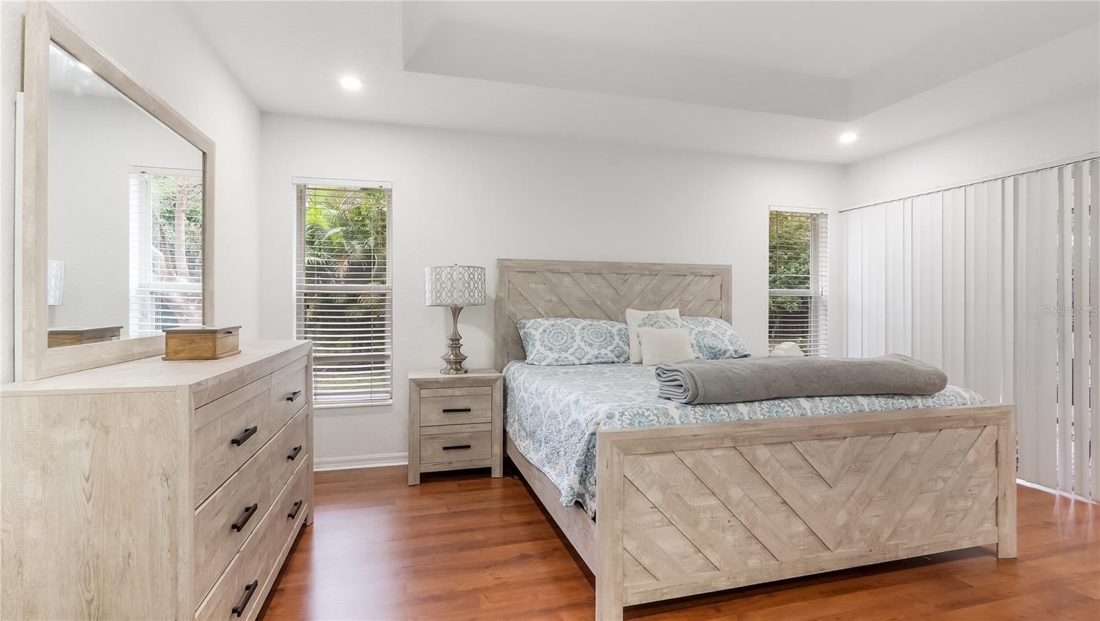 Image 28 of 40 For 132 Chestnut Circle