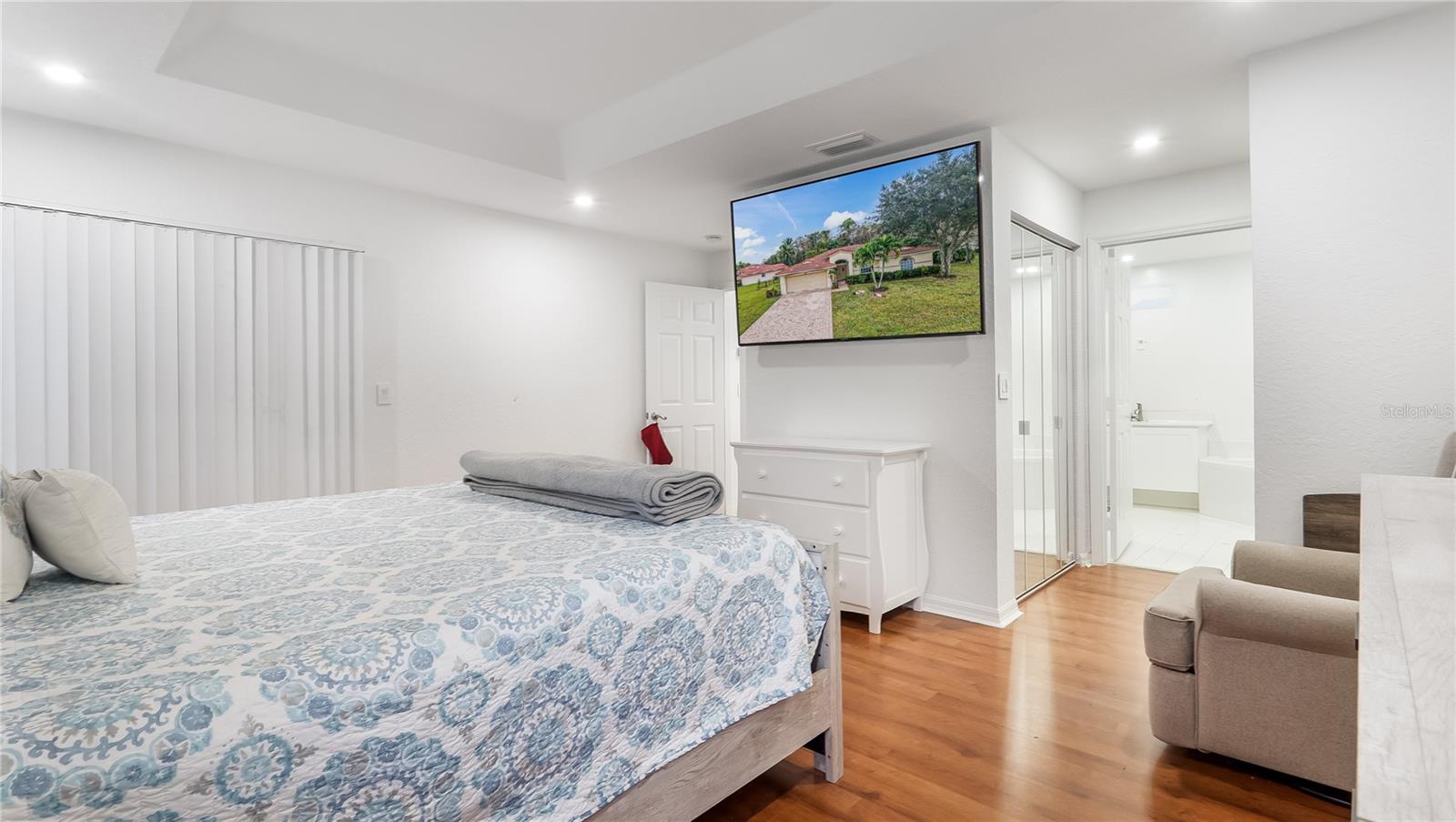 Image 29 of 40 For 132 Chestnut Circle