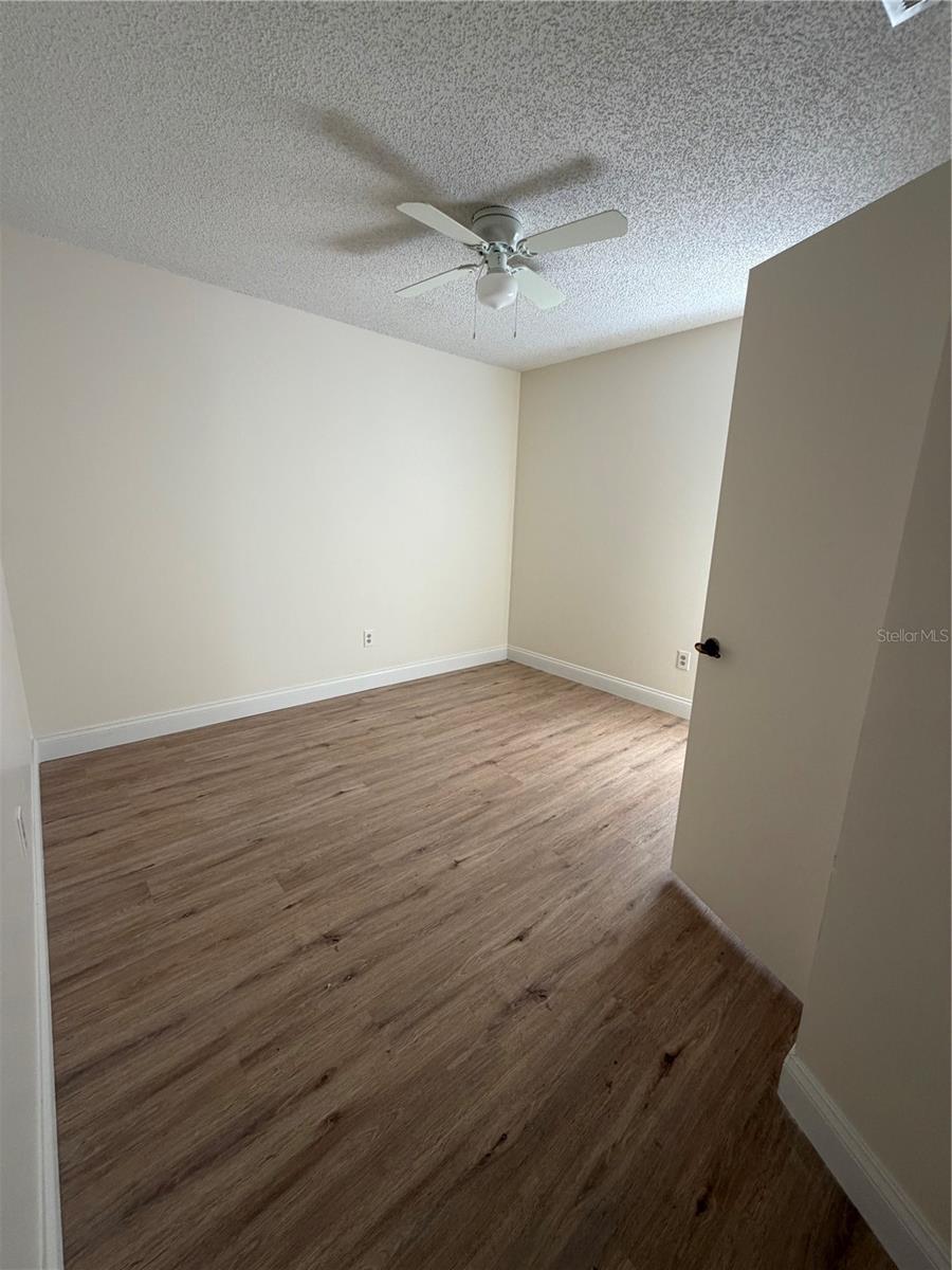 Image 13 of 13 For 537 Starstone Drive