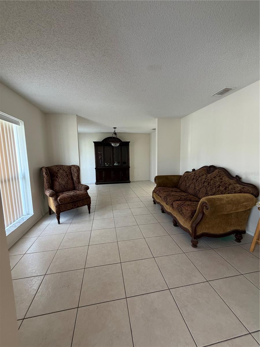 Image 3 of 13 For 537 Starstone Drive