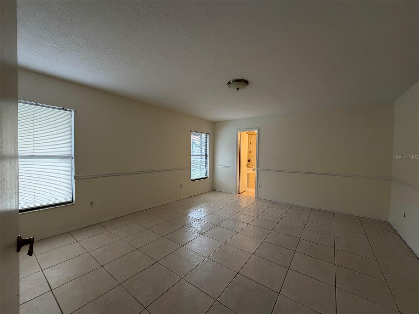 Image 9 of 13 For 537 Starstone Drive