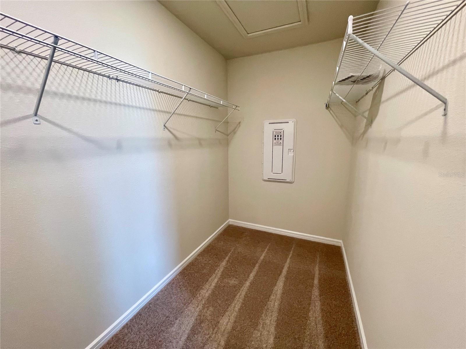 Image 19 of 40 For 1994 Canny Cove