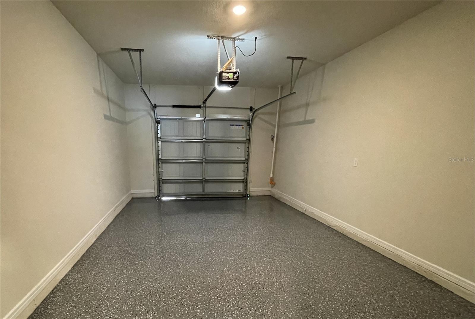 Image 33 of 40 For 1994 Canny Cove