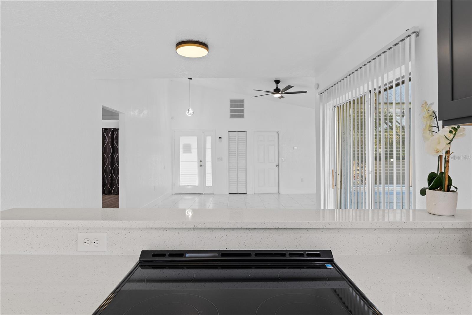 Image 14 of 40 For 2224 Greenview Circle